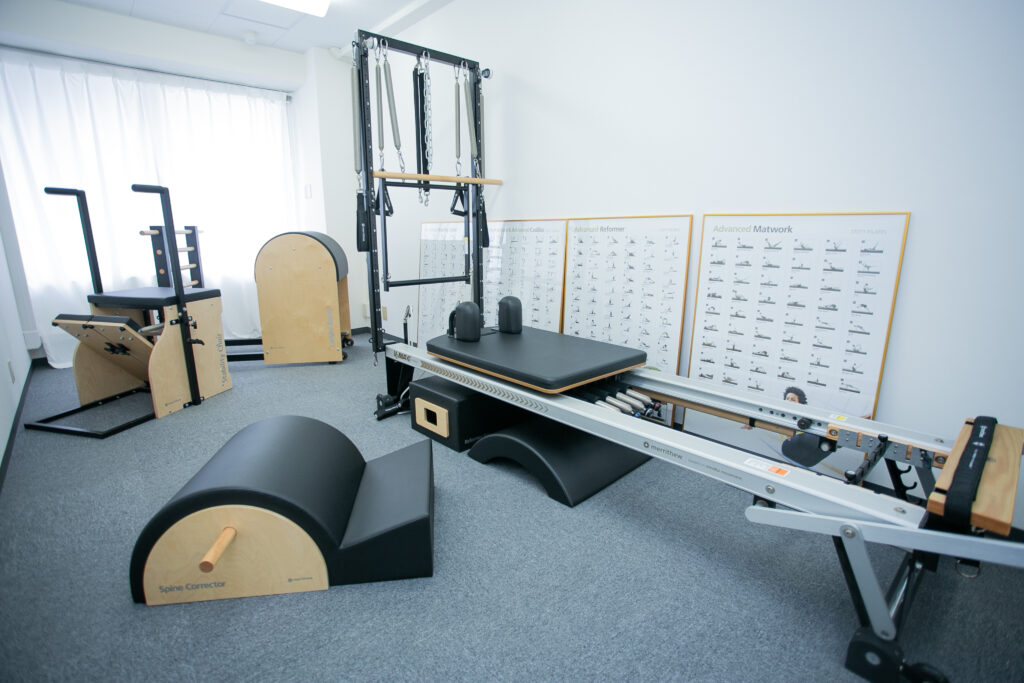 ピラティスマシンのスタジオ内観|Pilates Studio Bonheur(大阪・新町)